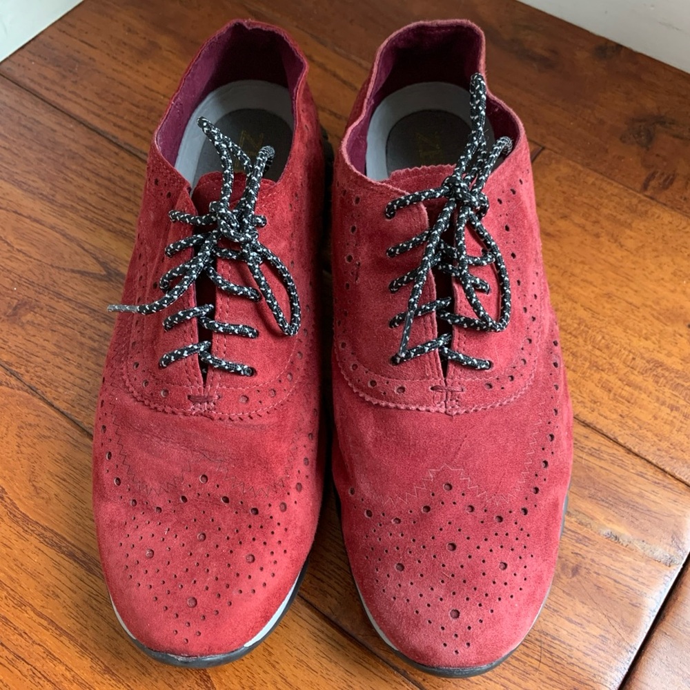 COLE HAAN ZEROGRAND OXFORD wing tip suede burgundy Women's size 7.5 lightweight